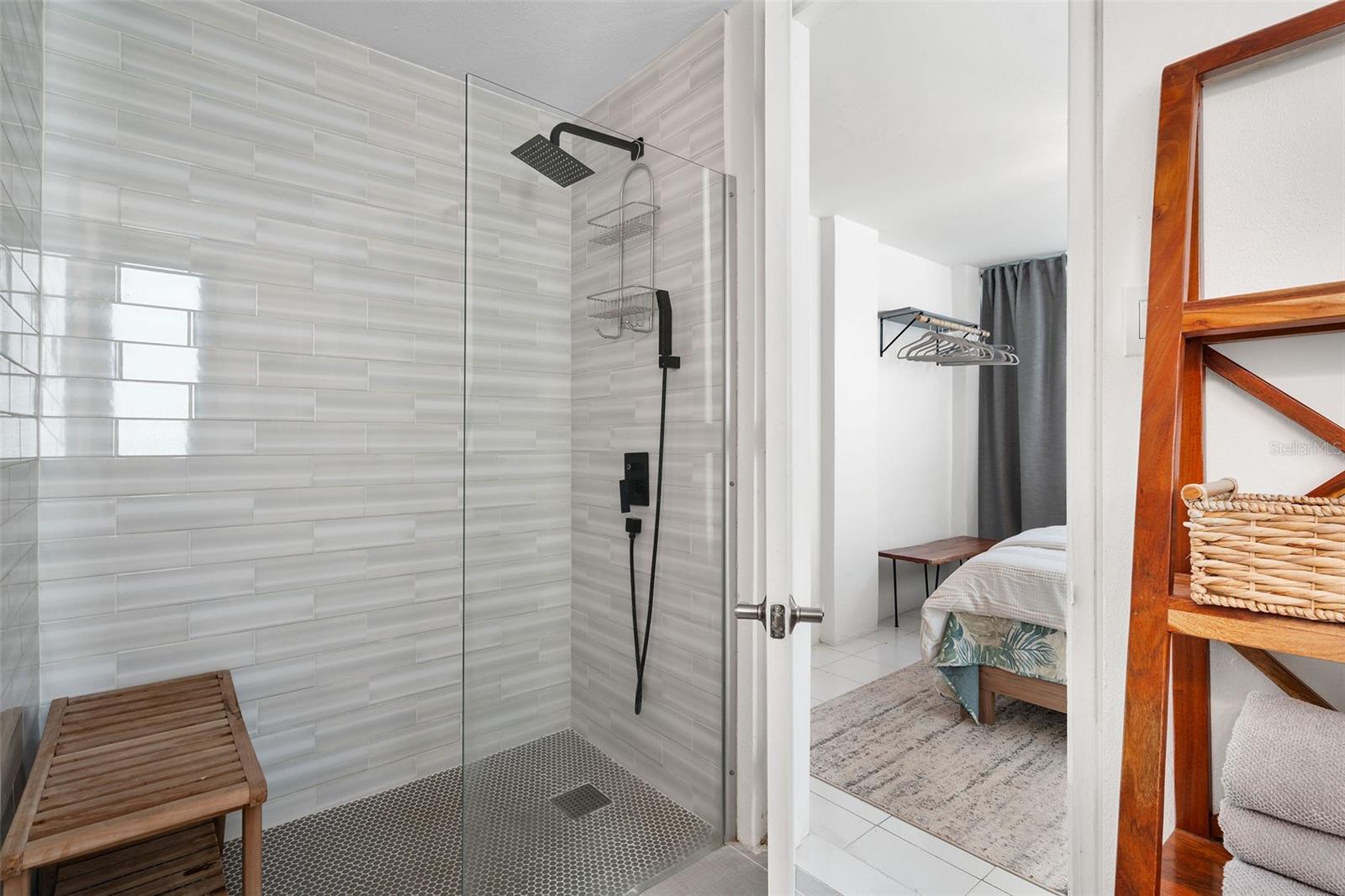 MAMEYAL - Residential