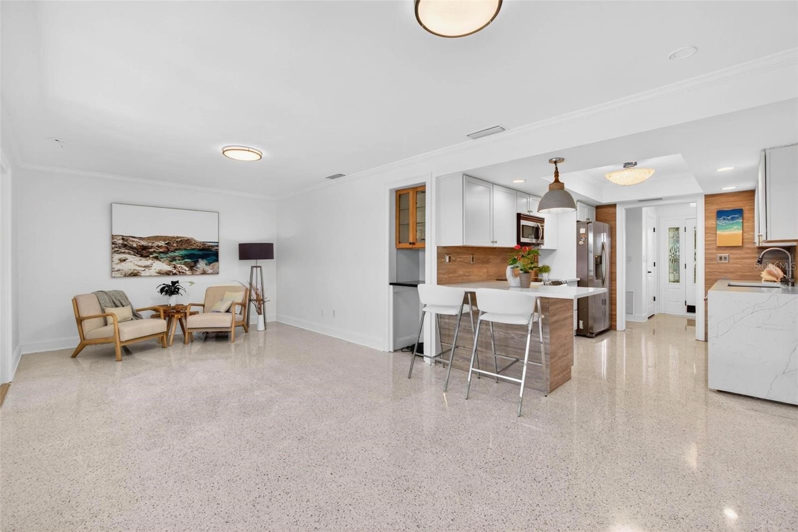 IMPERIAL POINT - Residential