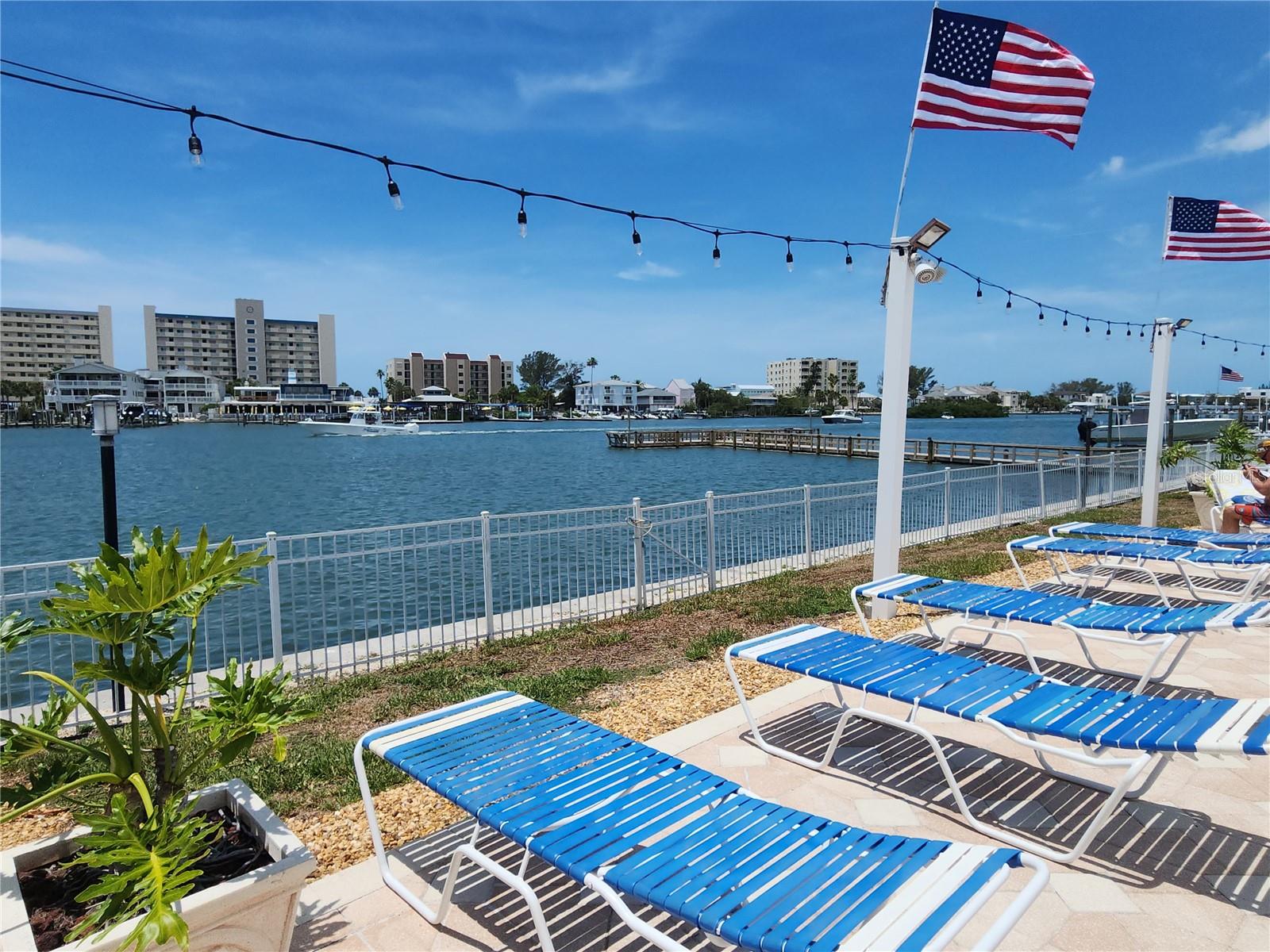 IMPERIAL POINT - Residential