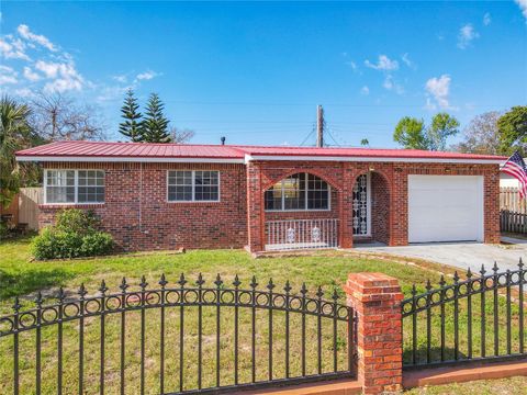 A home in DAYTONA BEACH