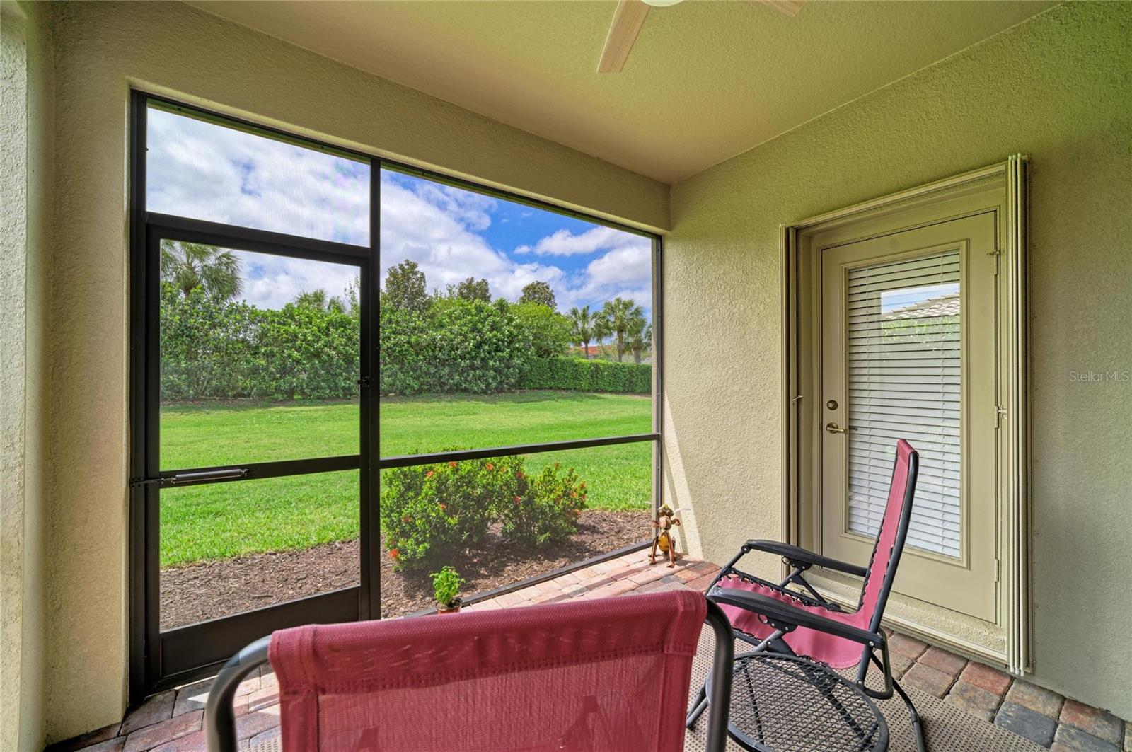 RIVER STRAND - Residential