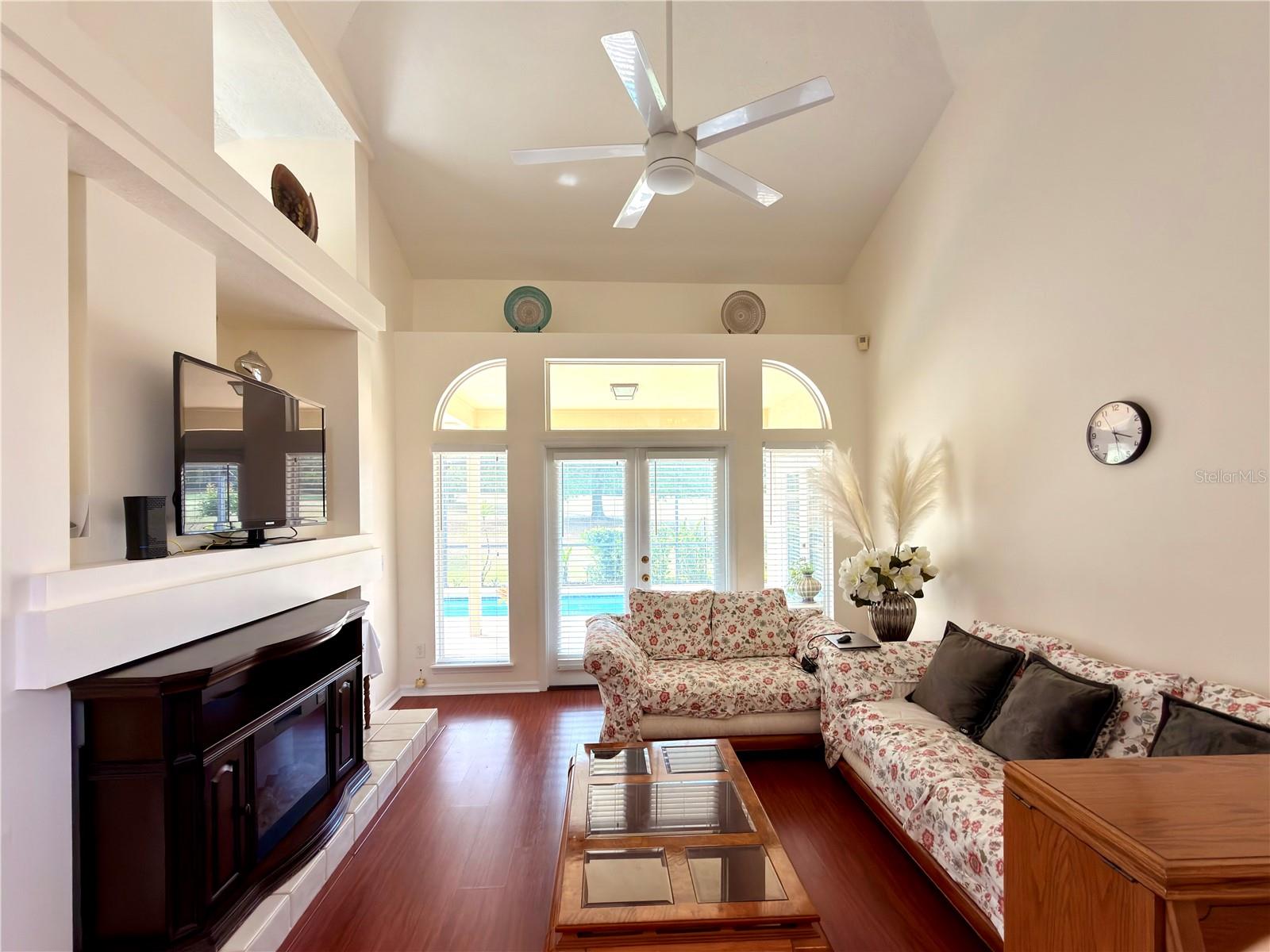 STRATTON HILL - Residential