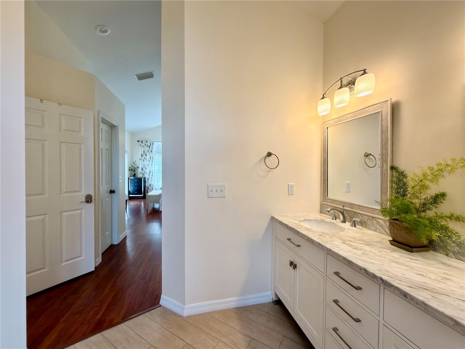 STRATTON HILL - Residential