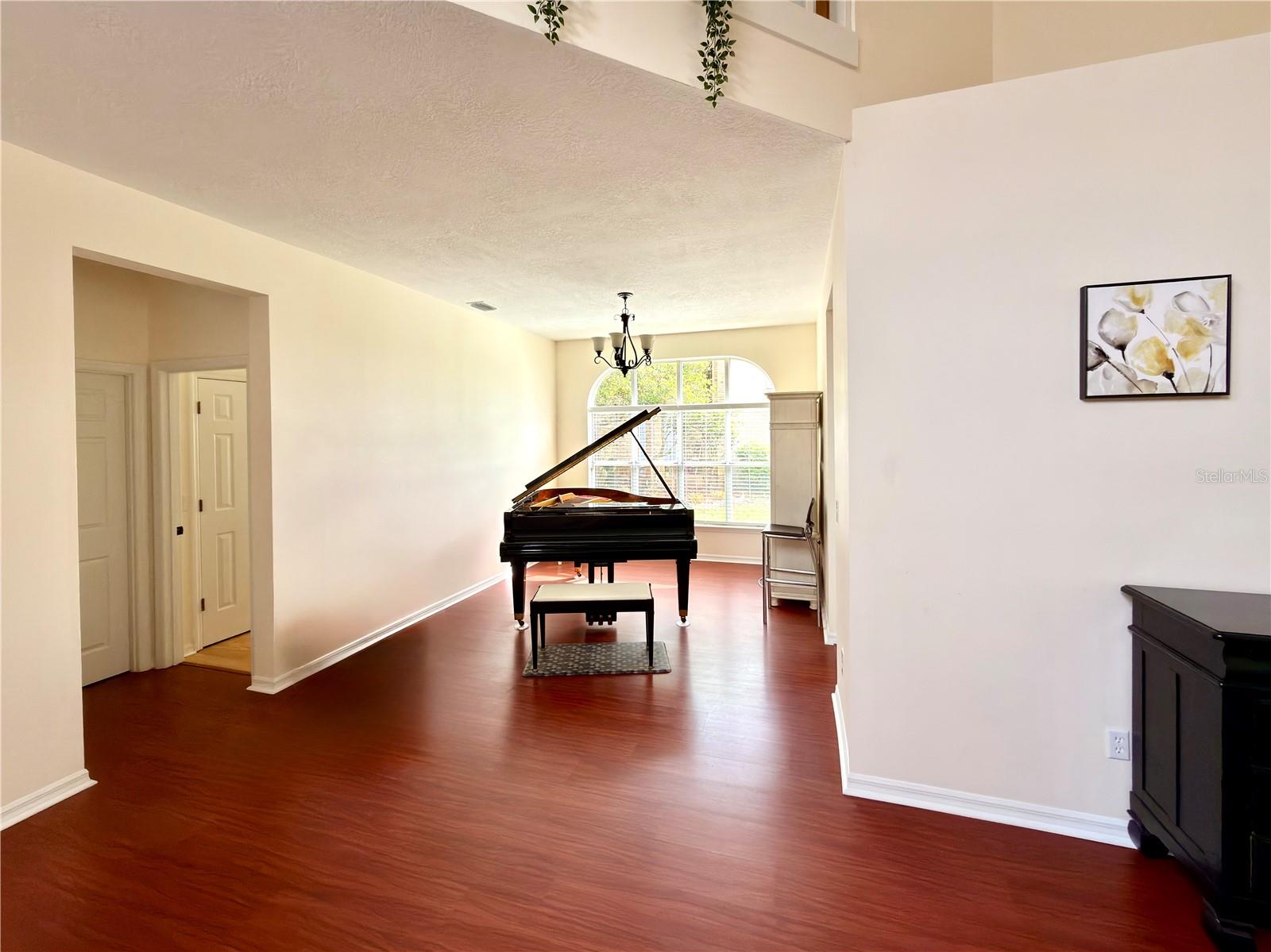 STRATTON HILL - Residential