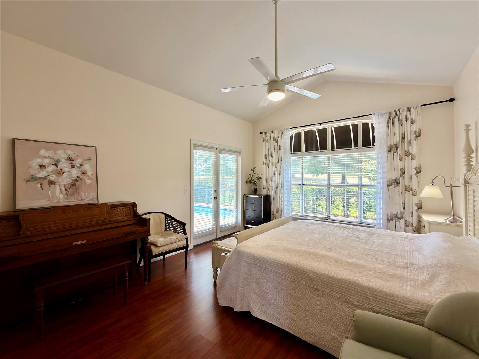 STRATTON HILL - Residential