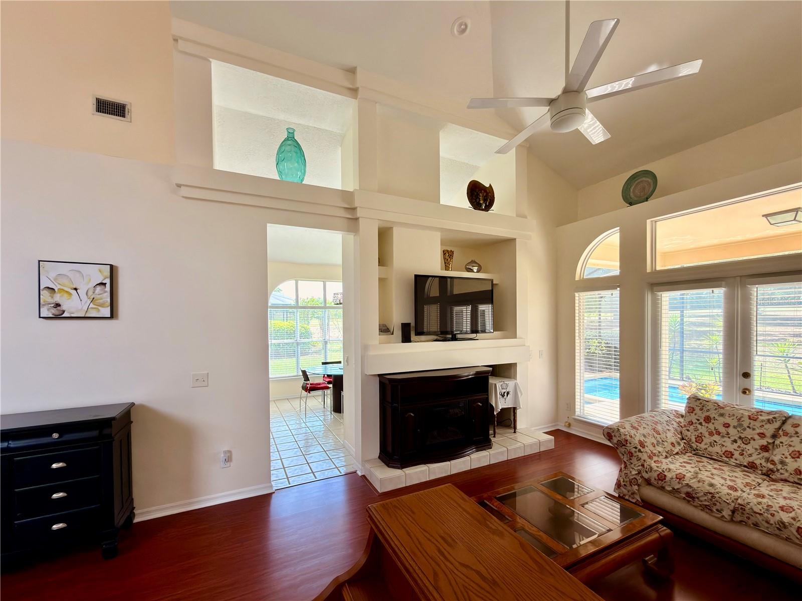 STRATTON HILL - Residential