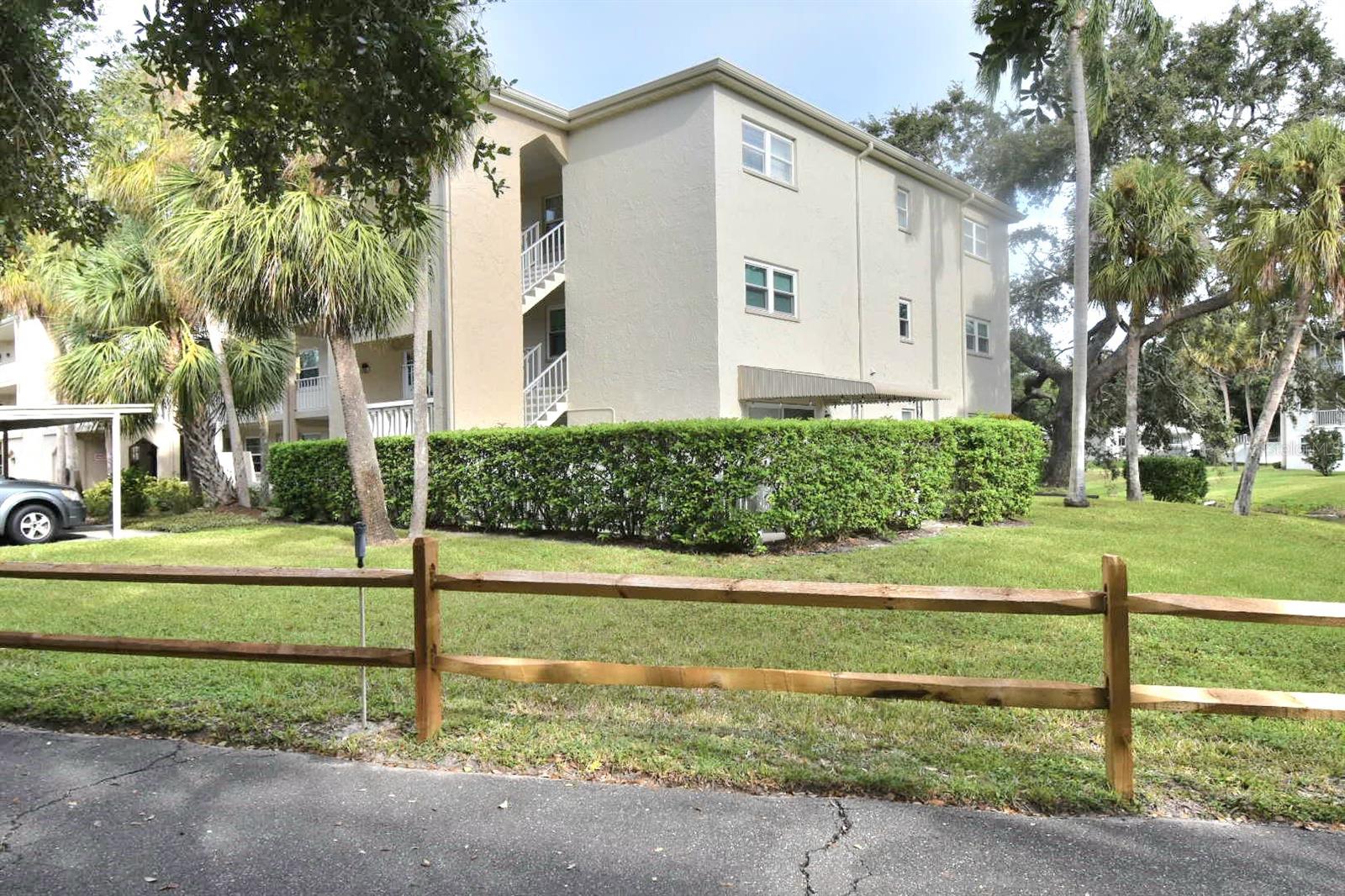 HEATHER LAKE APTS CONDO - Residential