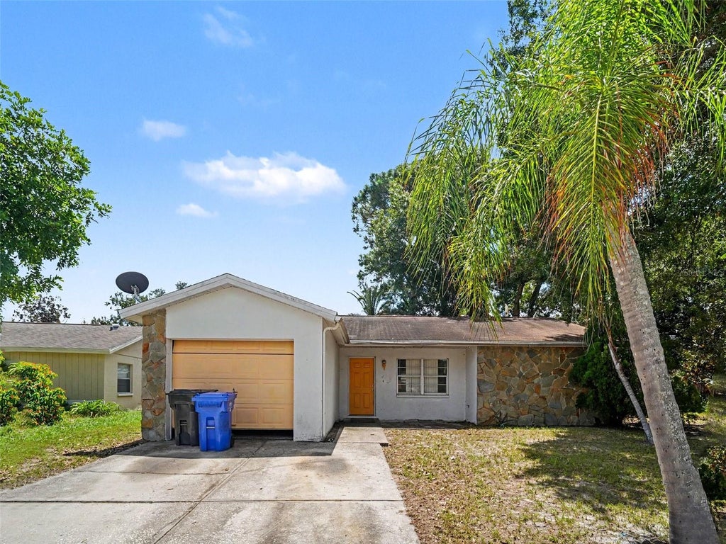 Photo of 11329 Blackbark Dr, Riverview, FL 33579 (MLS # TB8544258)