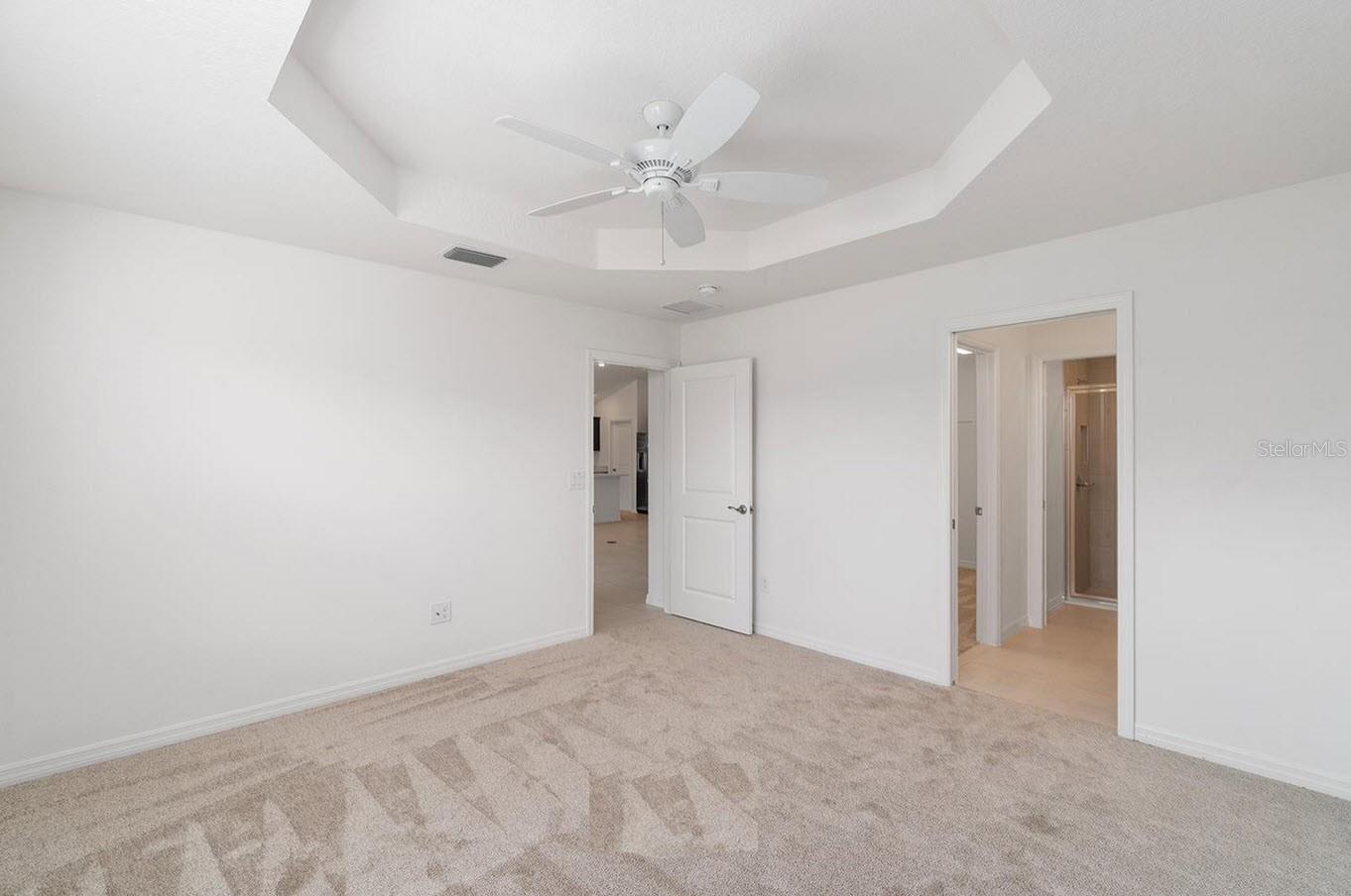 SAINT CAHTERINE - Residential Lease