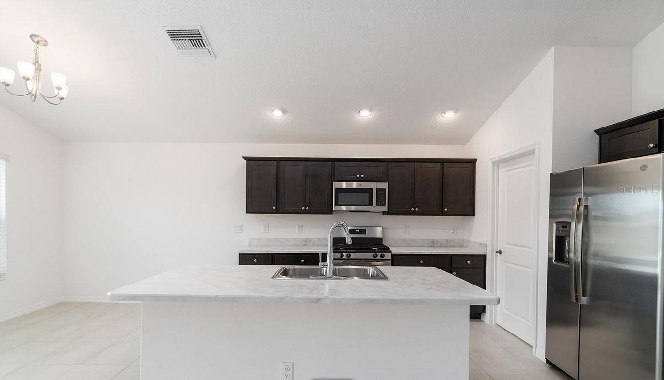 SAINT CAHTERINE - Residential Lease