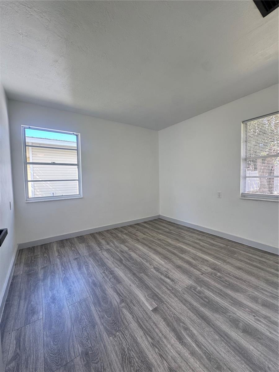 BAHAMA HEIGHTS - Residential Lease