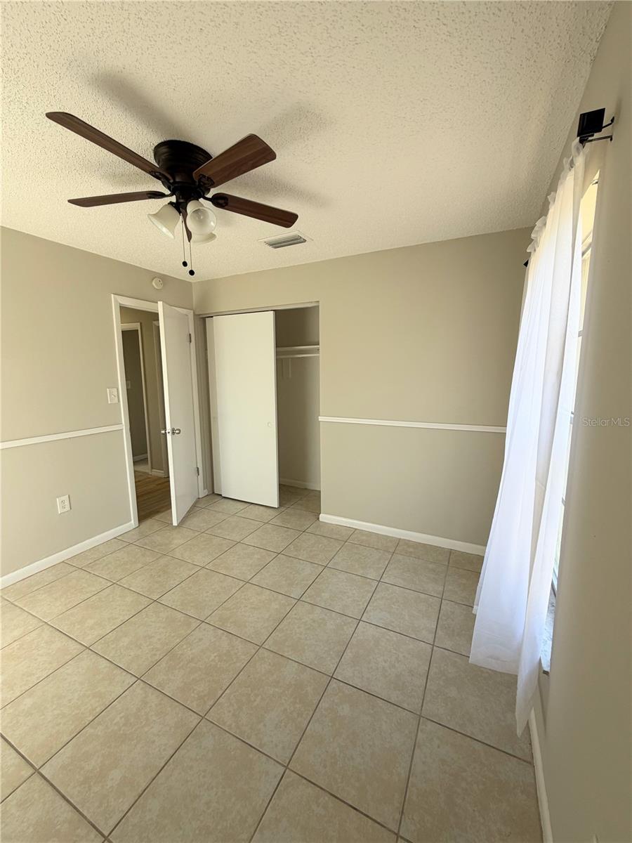 FRUITLAND PARK TROPIC SUB - Residential