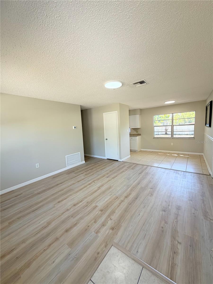 FRUITLAND PARK TROPIC SUB - Residential