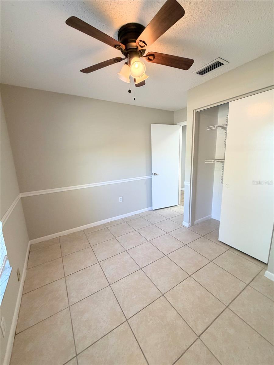 FRUITLAND PARK TROPIC SUB - Residential