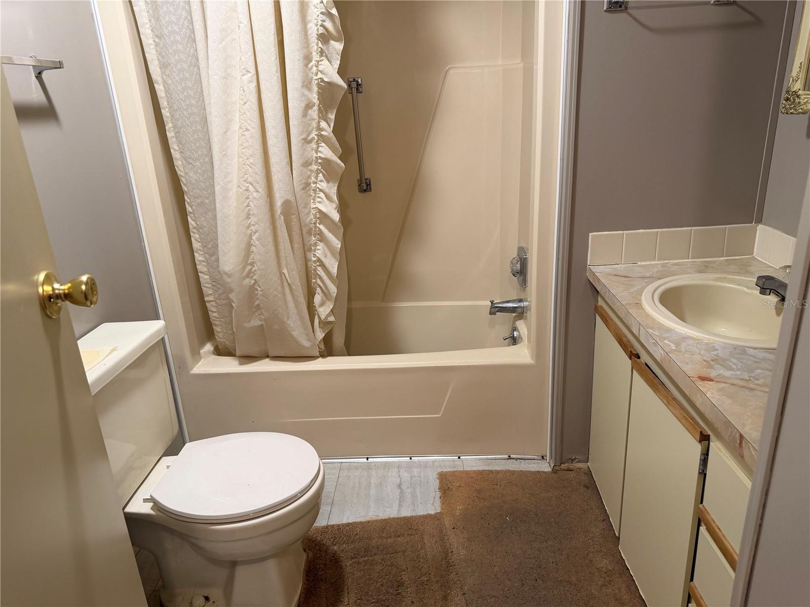 OAKWOOD ESTATES - Residential