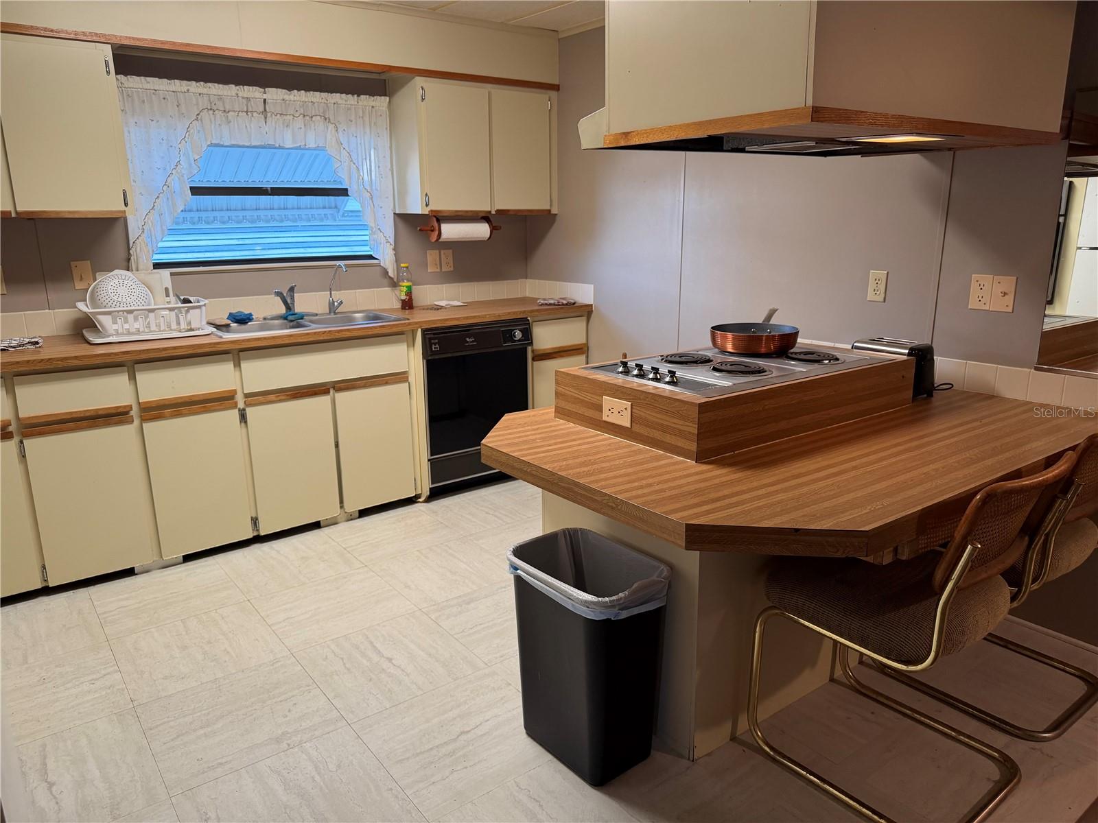 OAKWOOD ESTATES - Residential