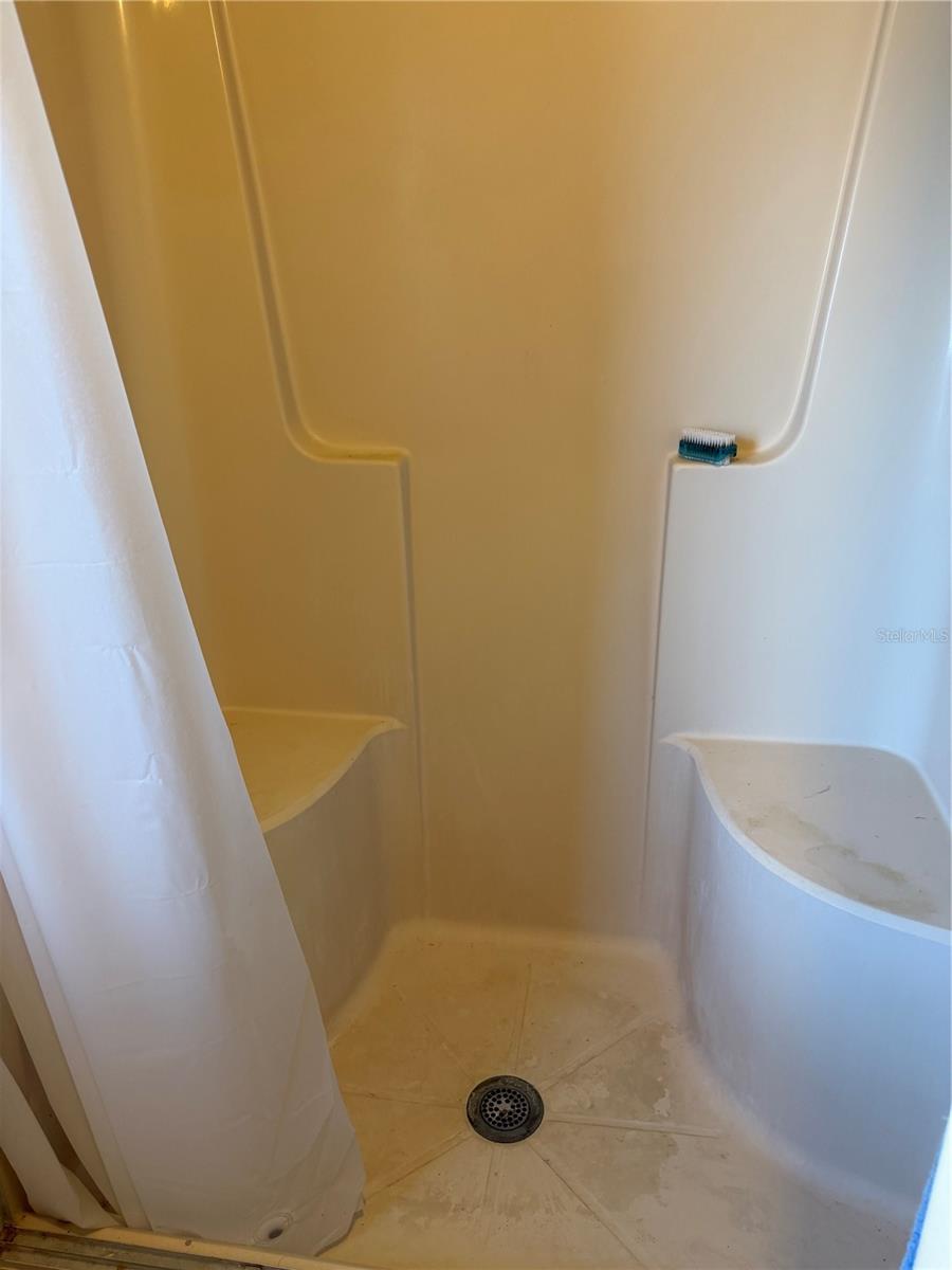 OAKWOOD ESTATES - Residential