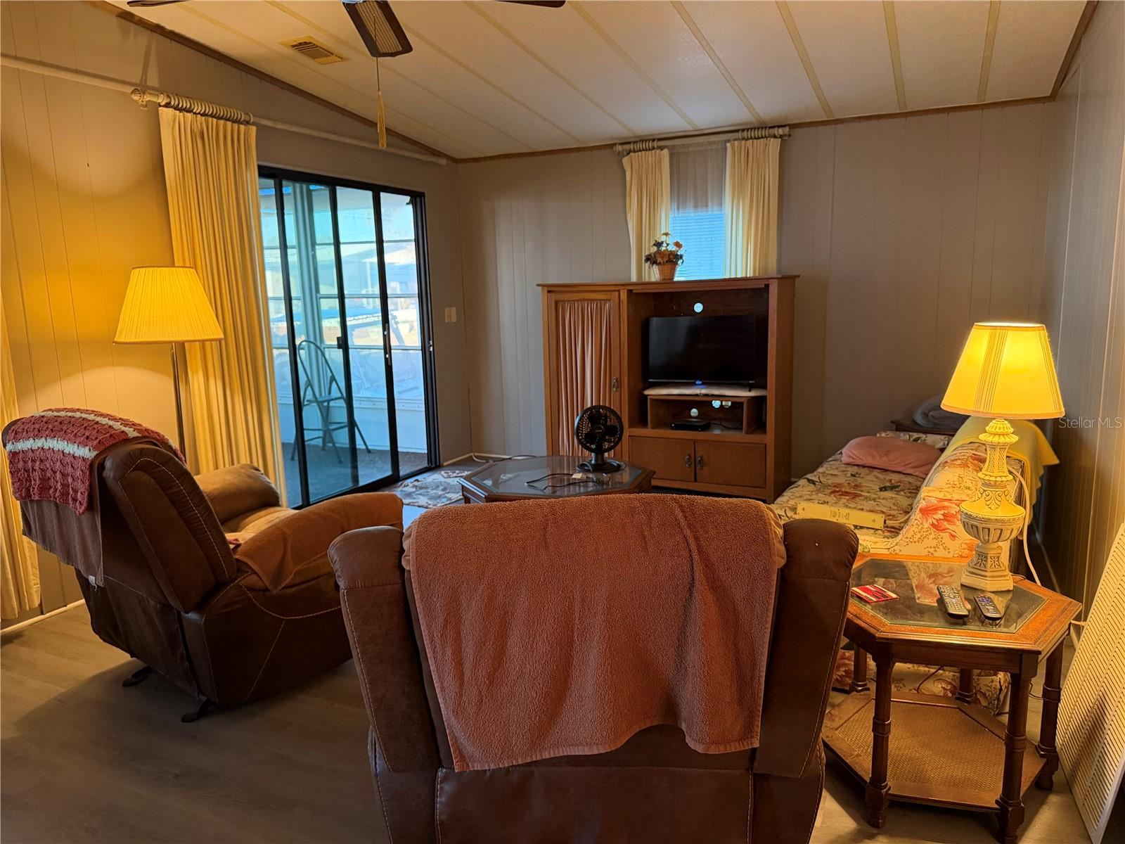 OAKWOOD ESTATES - Residential