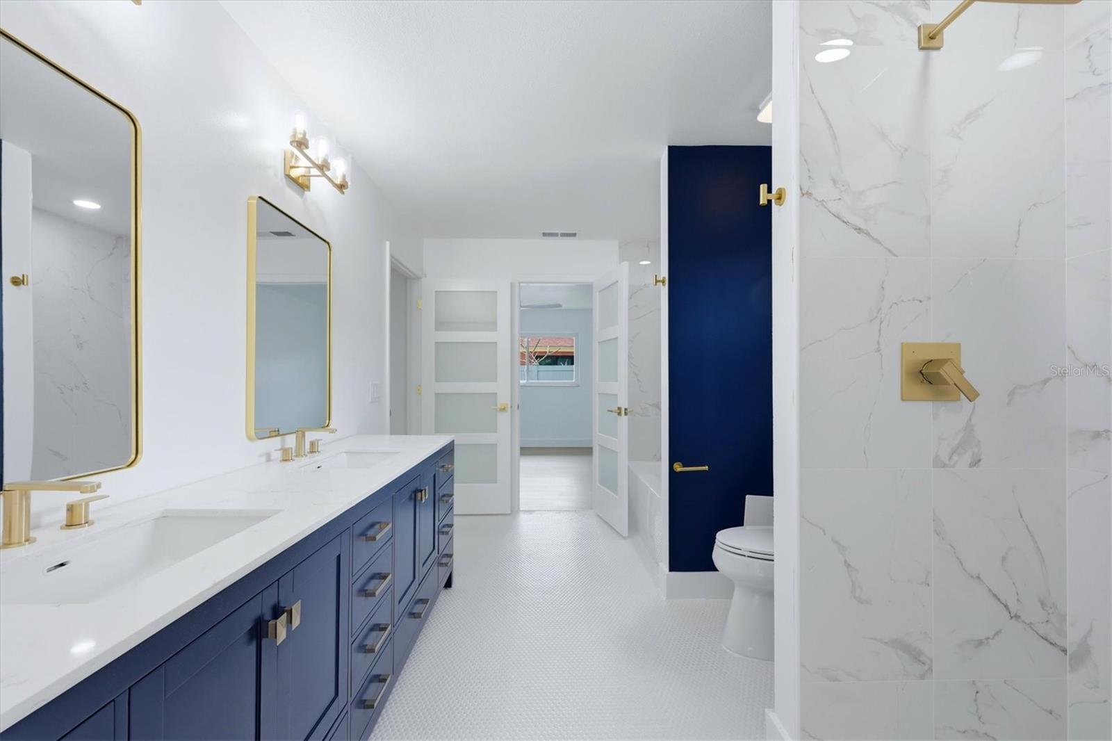 RIVERWOOD PINES - Residential