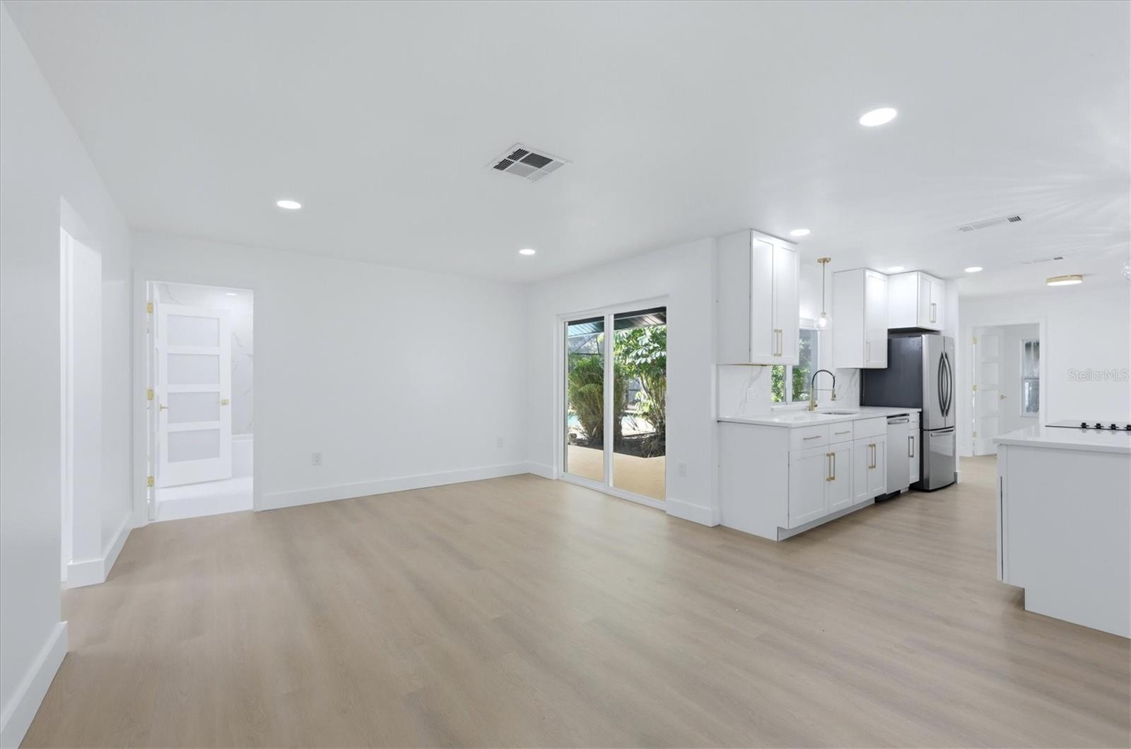 RIVERWOOD PINES - Residential