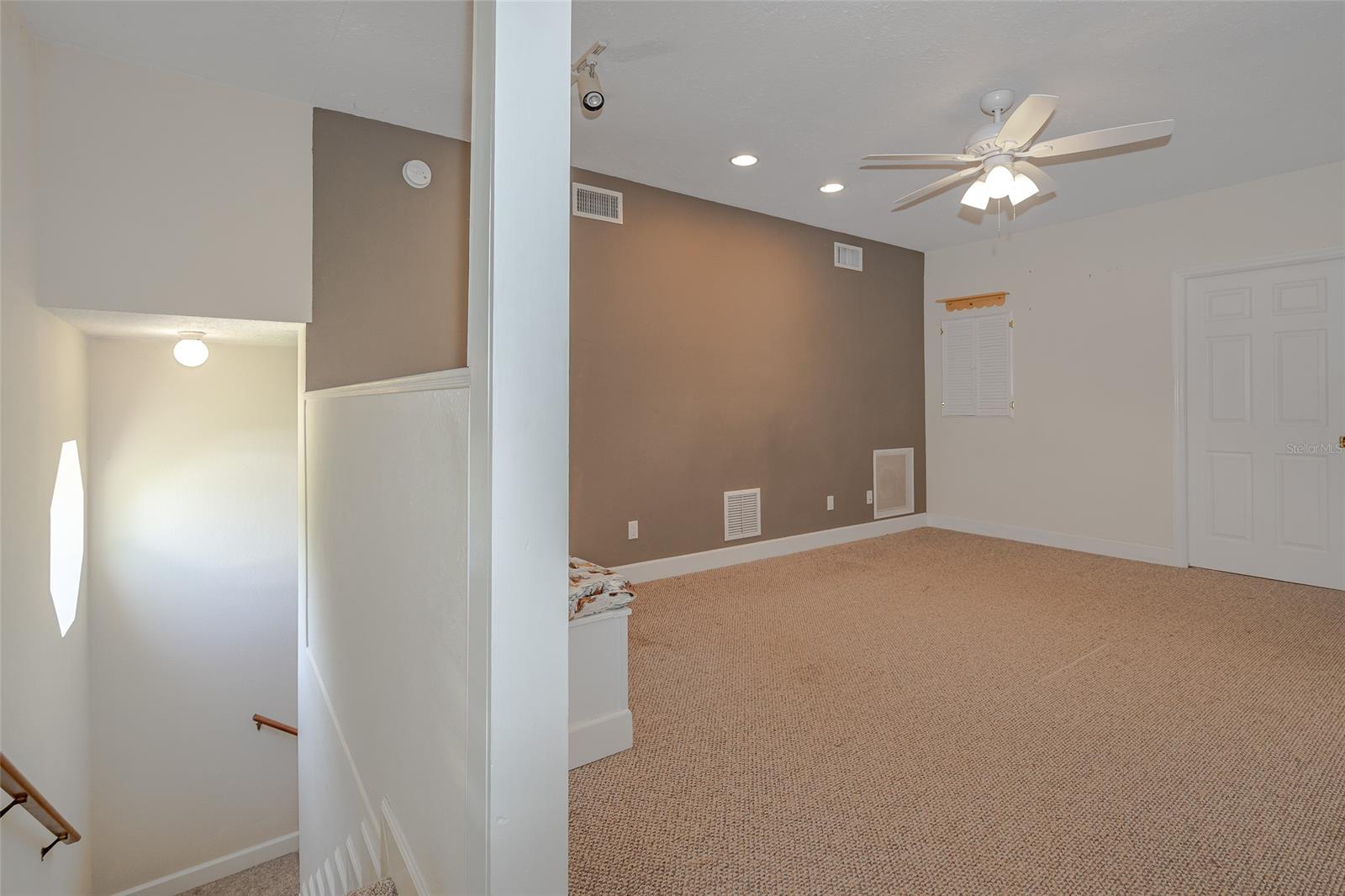 Howe & Currier - Residential