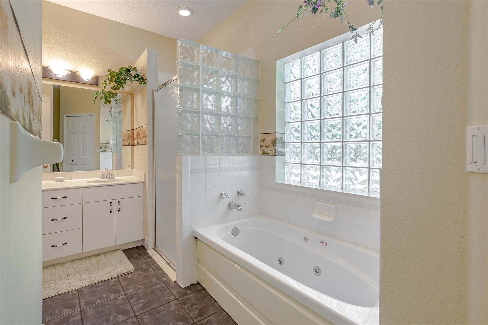 Howe & Currier - Residential