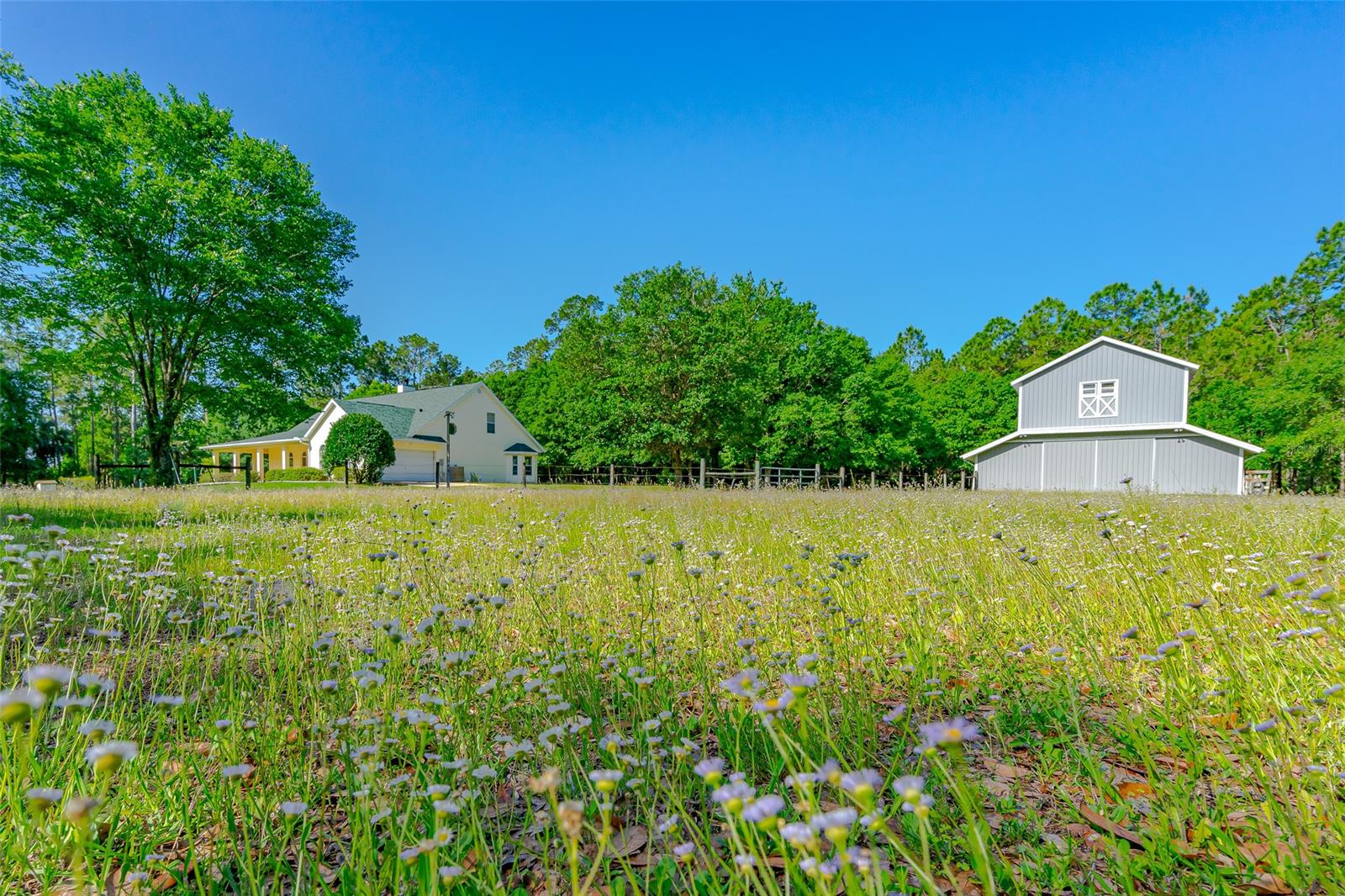 Howe & Currier - Residential