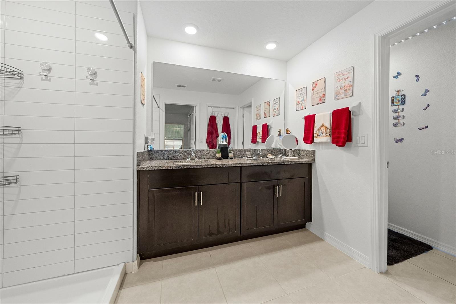 SADDLE CREEK - Residential