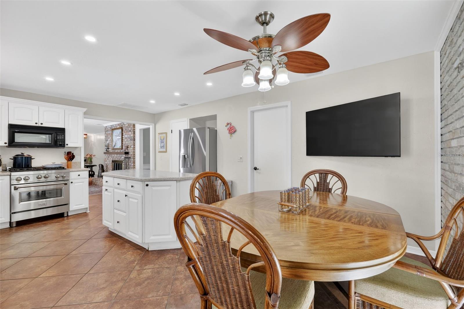 DORA PARK ESTATES - Residential