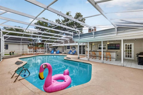 Tiny photo for 1735 Lakeshore Drive, Mount Dora, FL 32757 (MLS # G5110894)