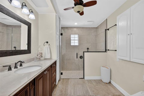 Tiny photo for 1735 Lakeshore Drive, Mount Dora, FL 32757 (MLS # G5110894)