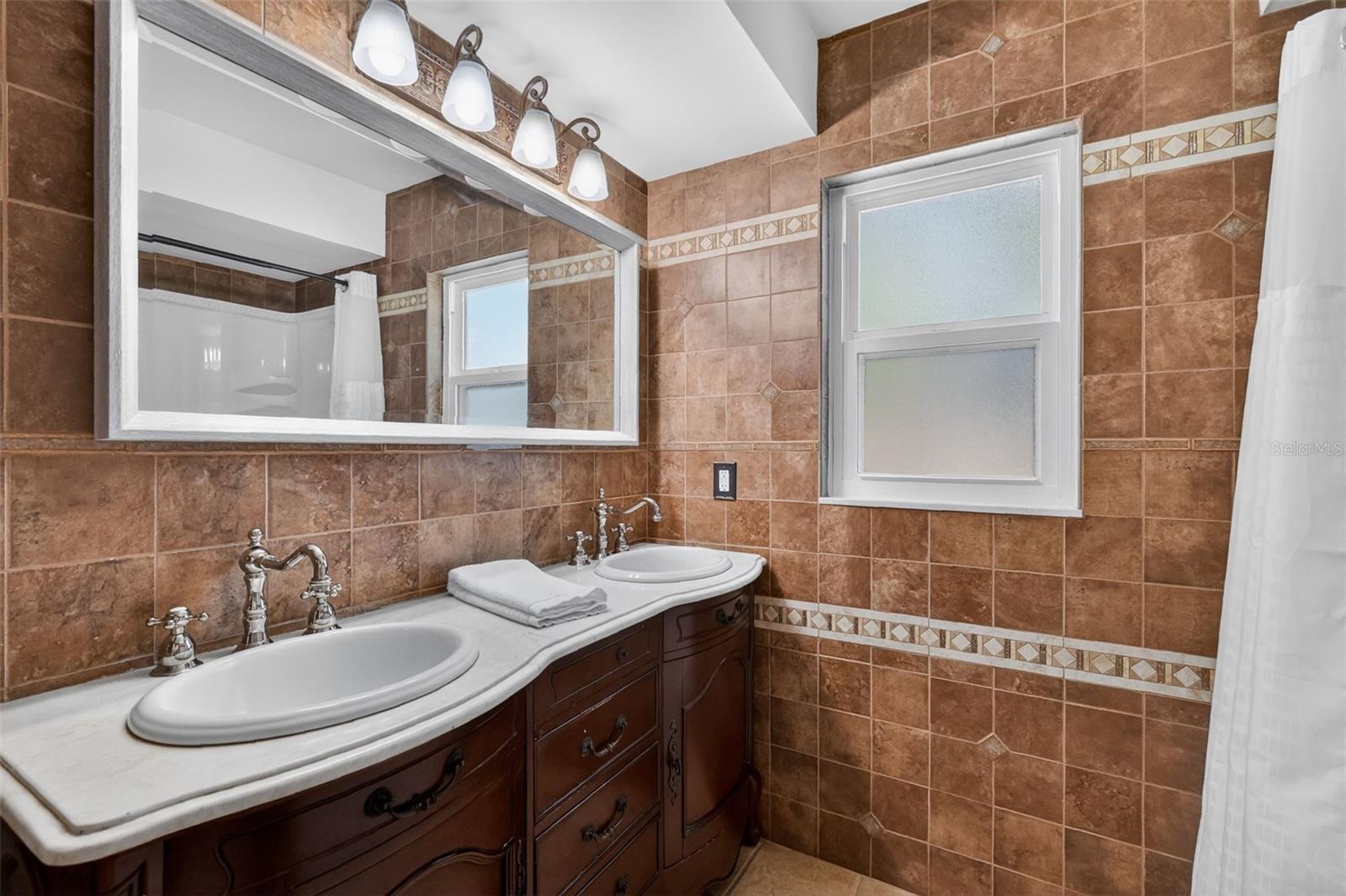 DORA PARK ESTATES - Residential