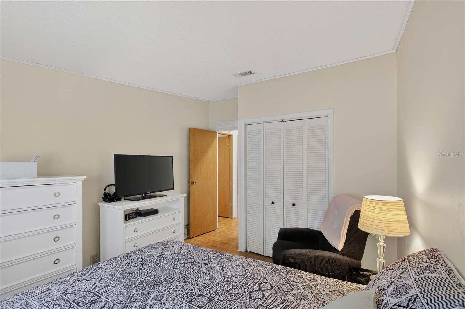 LA CASA MHP CO-OP - Residential