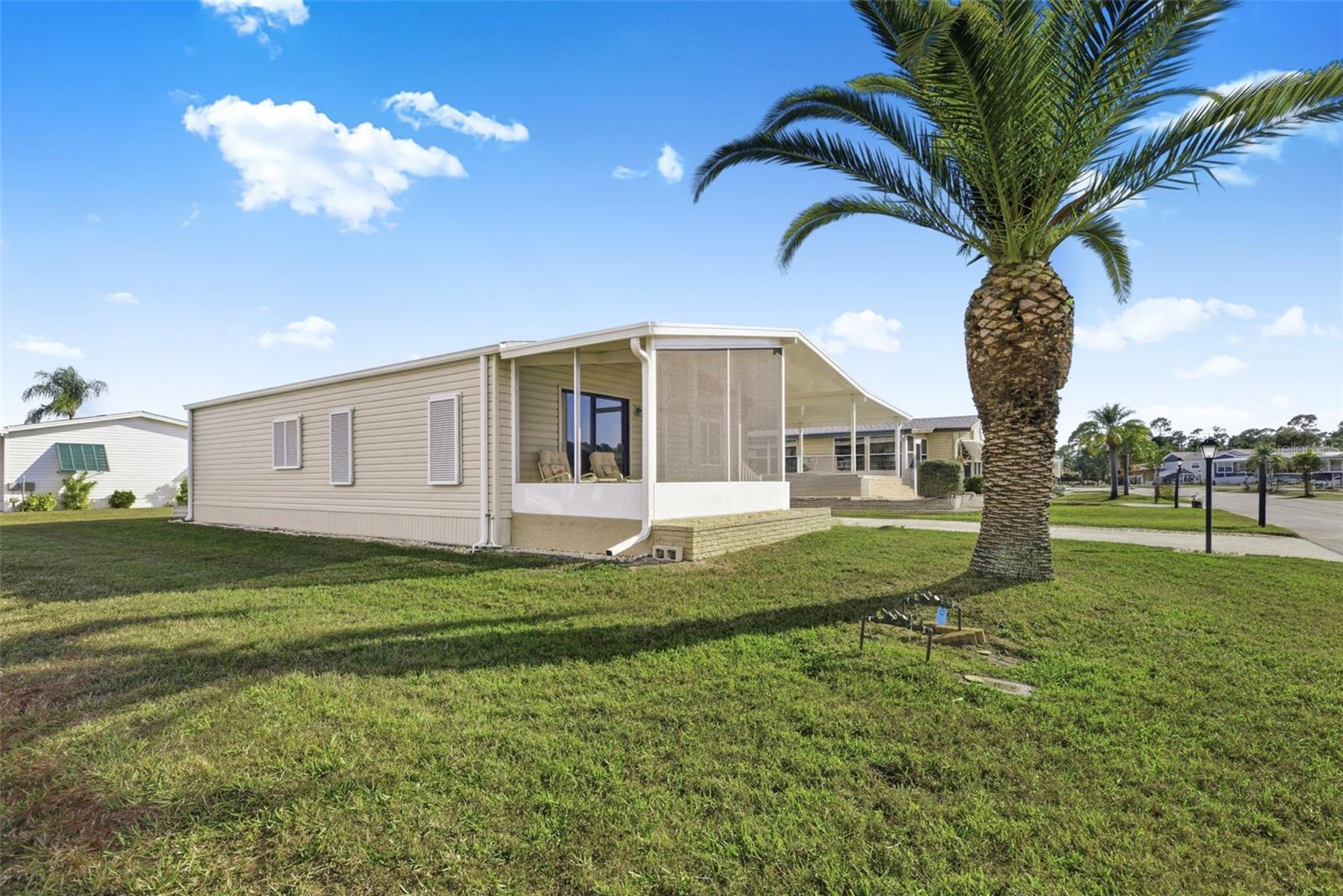 LA CASA MHP CO-OP - Residential