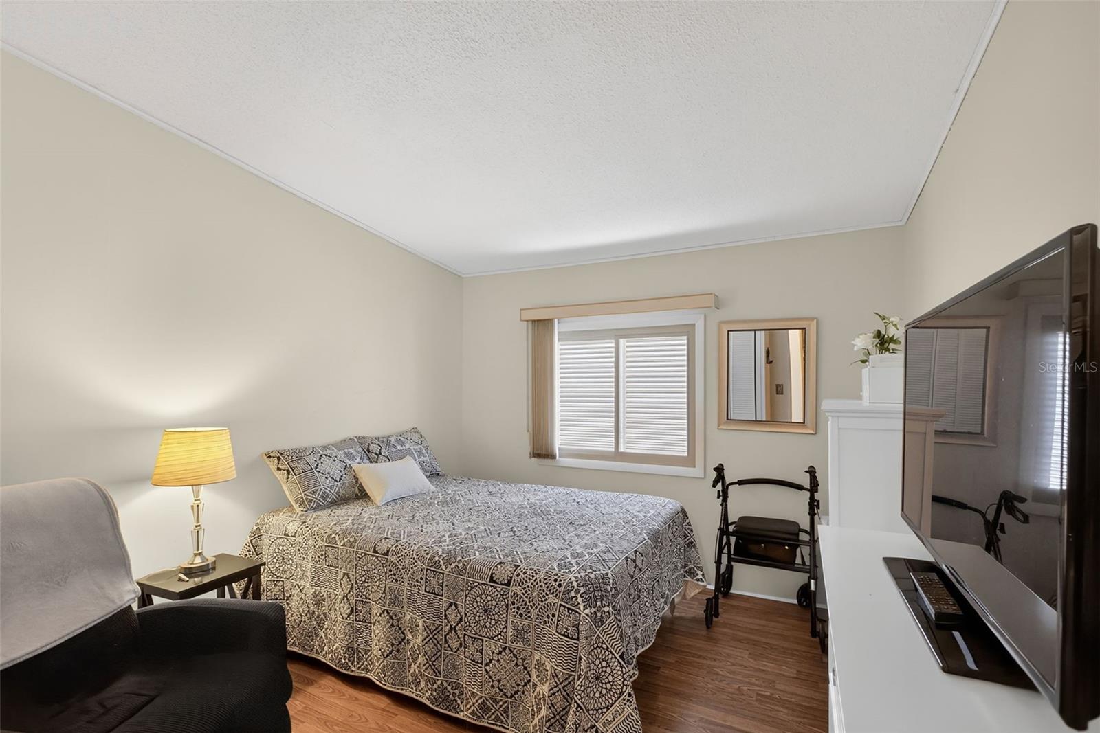 LA CASA MHP CO-OP - Residential