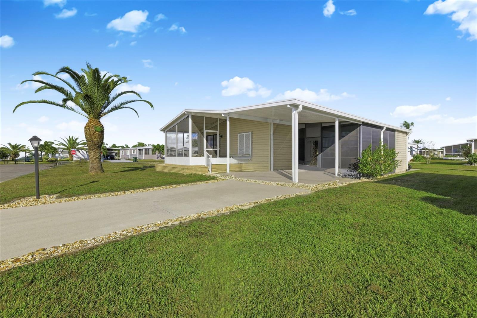 LA CASA MHP CO-OP - Residential