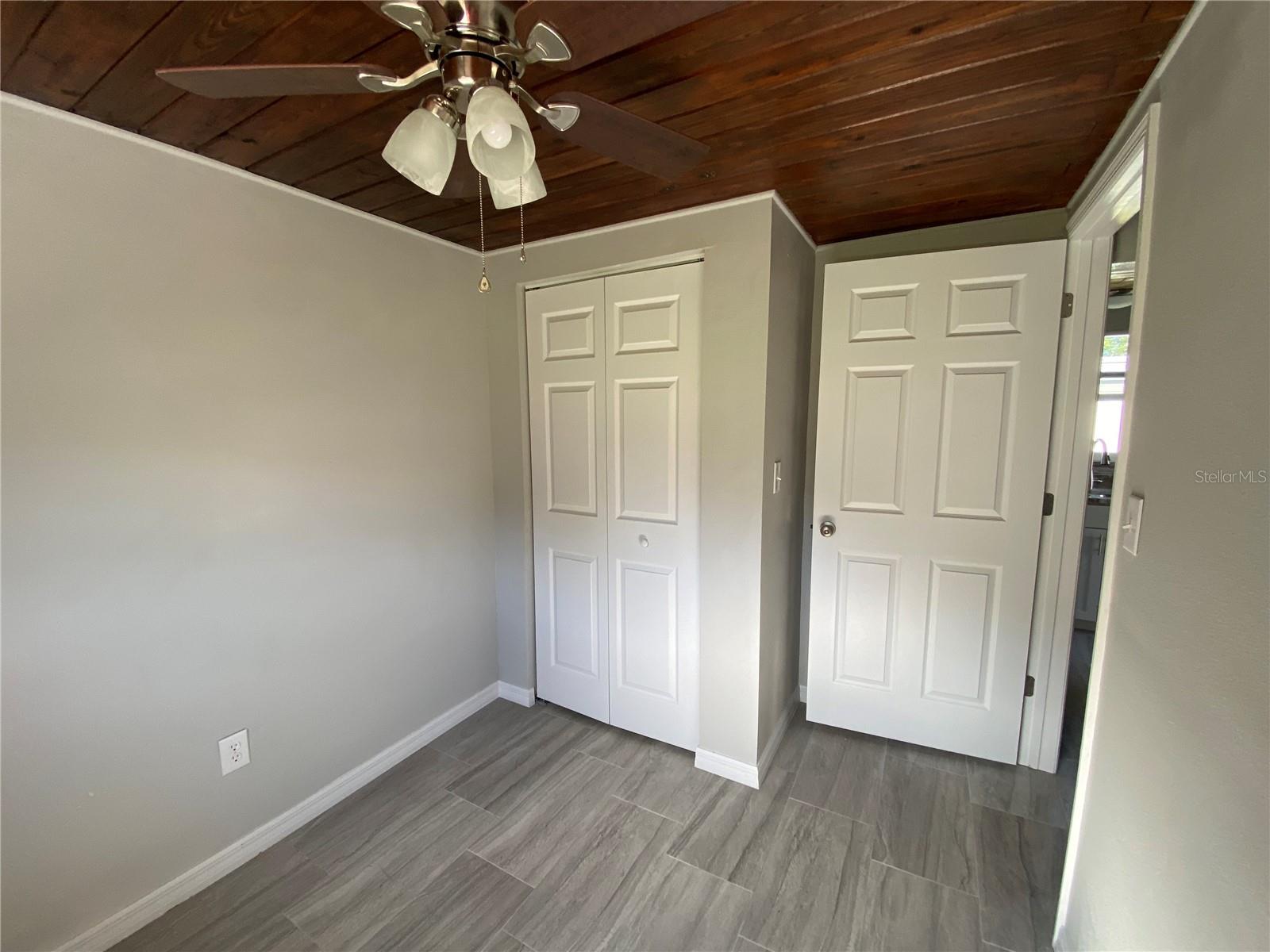 CITY ZEPHYRHILLS - Residential Lease