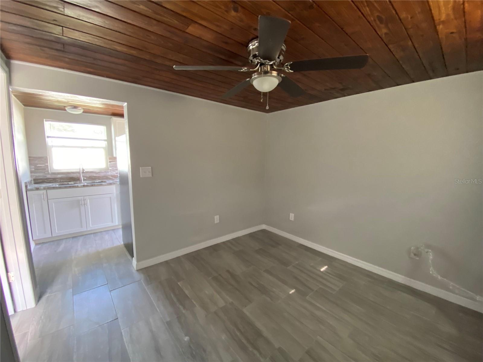 CITY ZEPHYRHILLS - Residential Lease