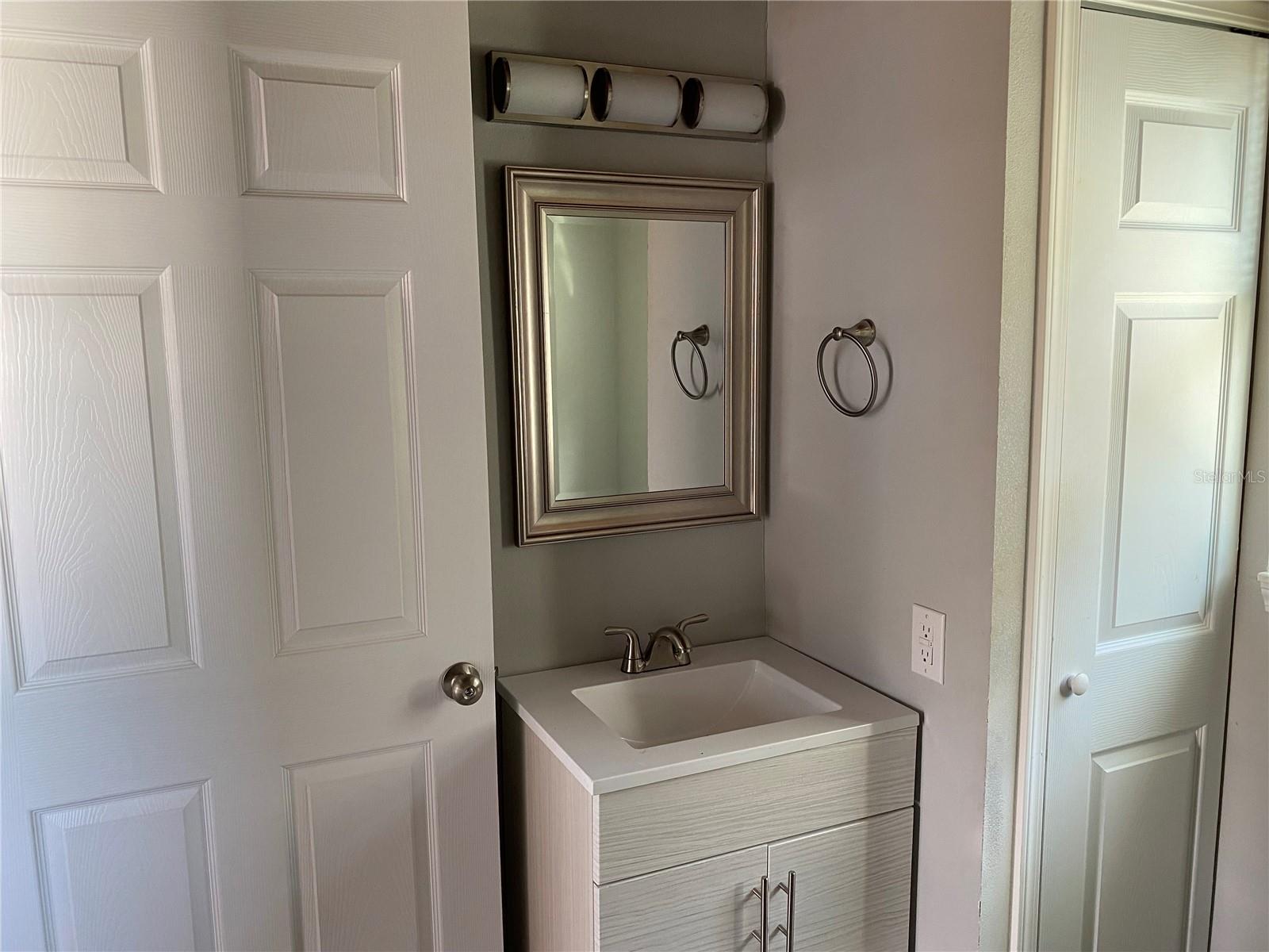 CITY ZEPHYRHILLS - Residential Lease