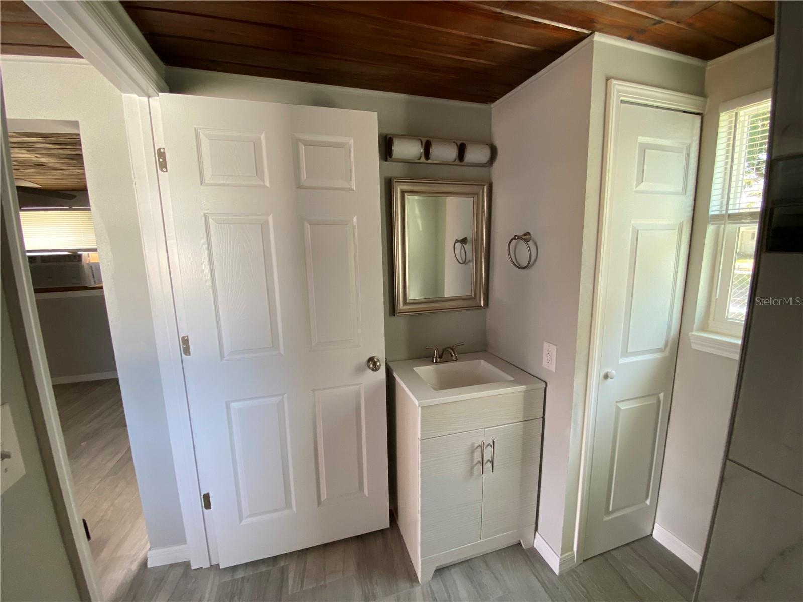 CITY ZEPHYRHILLS - Residential Lease