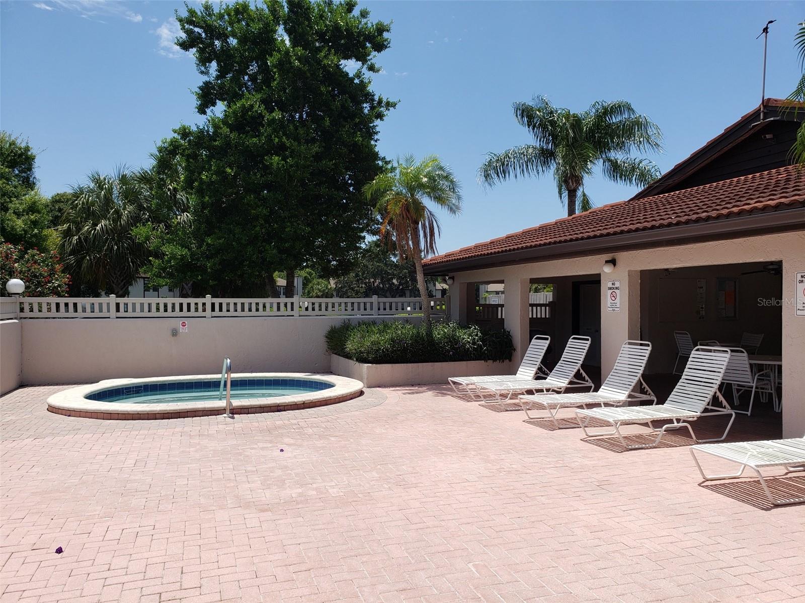 MIRROR LAKE SEC 4 - Residential Lease