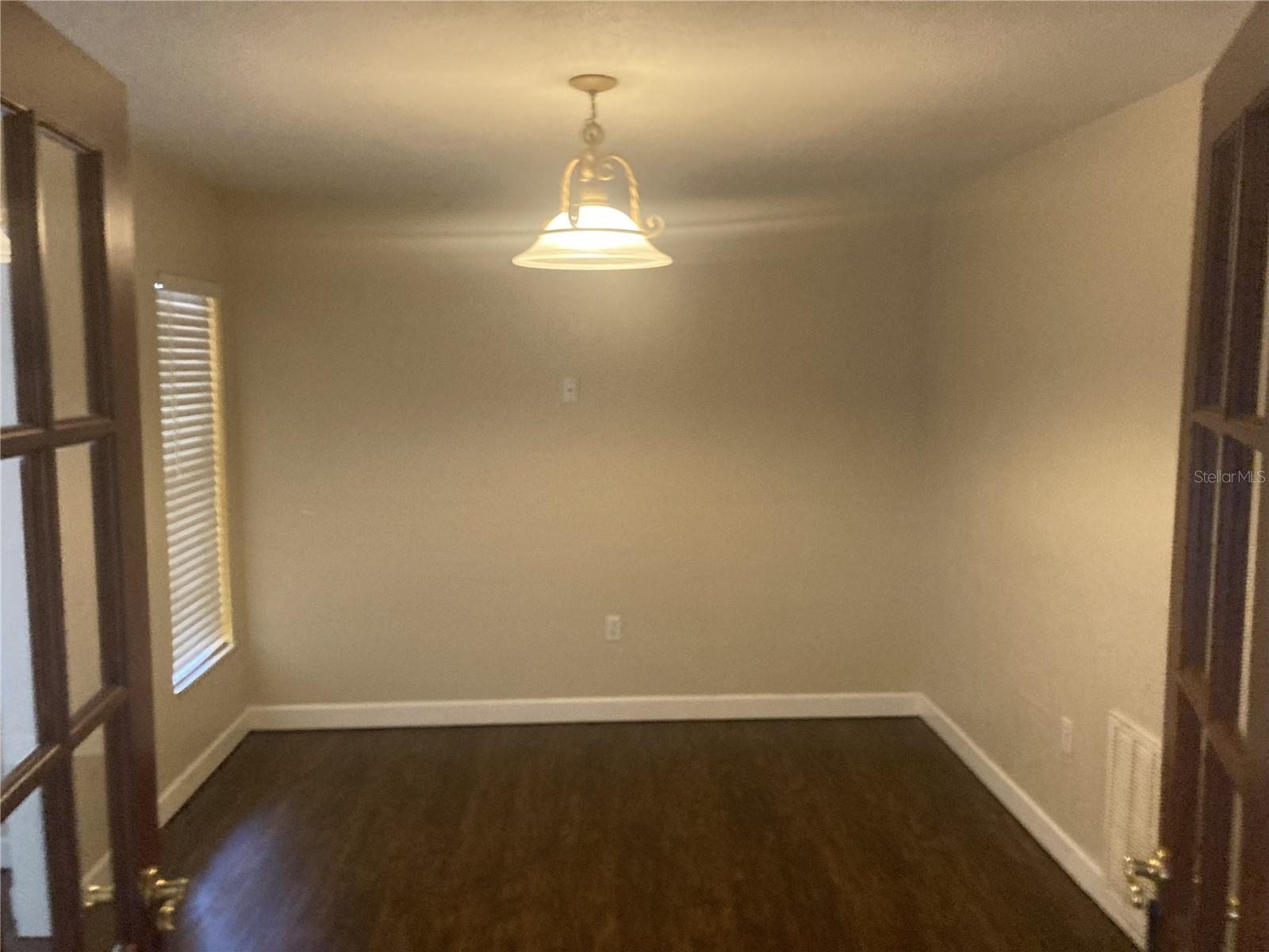 WINDERMERE TOWN - Residential Lease