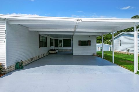 A home in ZELLWOOD