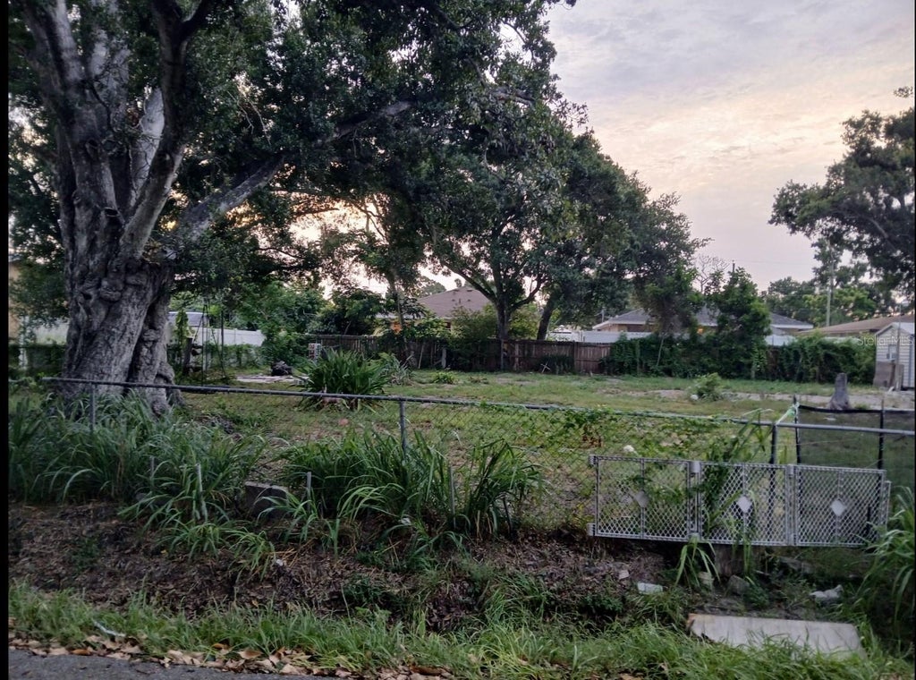 Photo of 4116 Locust Avenue, Sarasota, FL 34234 (MLS # TB8521149)