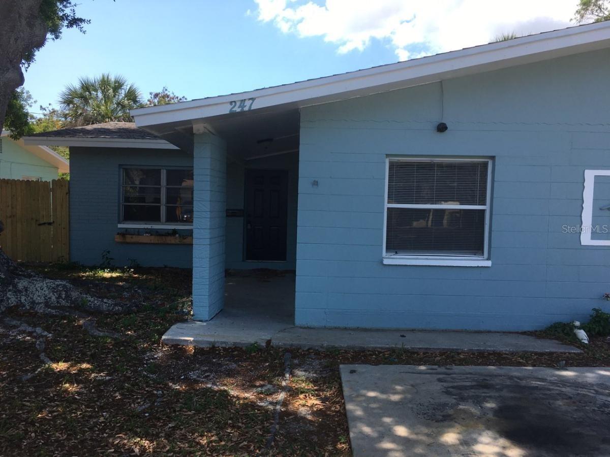 3 bedroom / 2 bath unit in the Coquina Key area of St Pete. Recently remodeled with granite countertops, new flooring, newer roof, newer a/c, painting & more. Close to shopping centers, restaurants, banks, grocery stores, beaches, downtown St Pete, Tropicana Field (Tampa Bay Rays), Grandview Park, & more. Hurry before it's gone!!!!!
A resident benefits package includes tenant contents insurance, HVAC filter replacement delivery and automatic enrollment in a credit reporting program to have timely rent payments count towards building your credit score.
AVOID SCAMS - Do Not Wire Funds. We only accept certified funds delivered in person to our office in Seminole. Applicants will receive contact with a branded email.