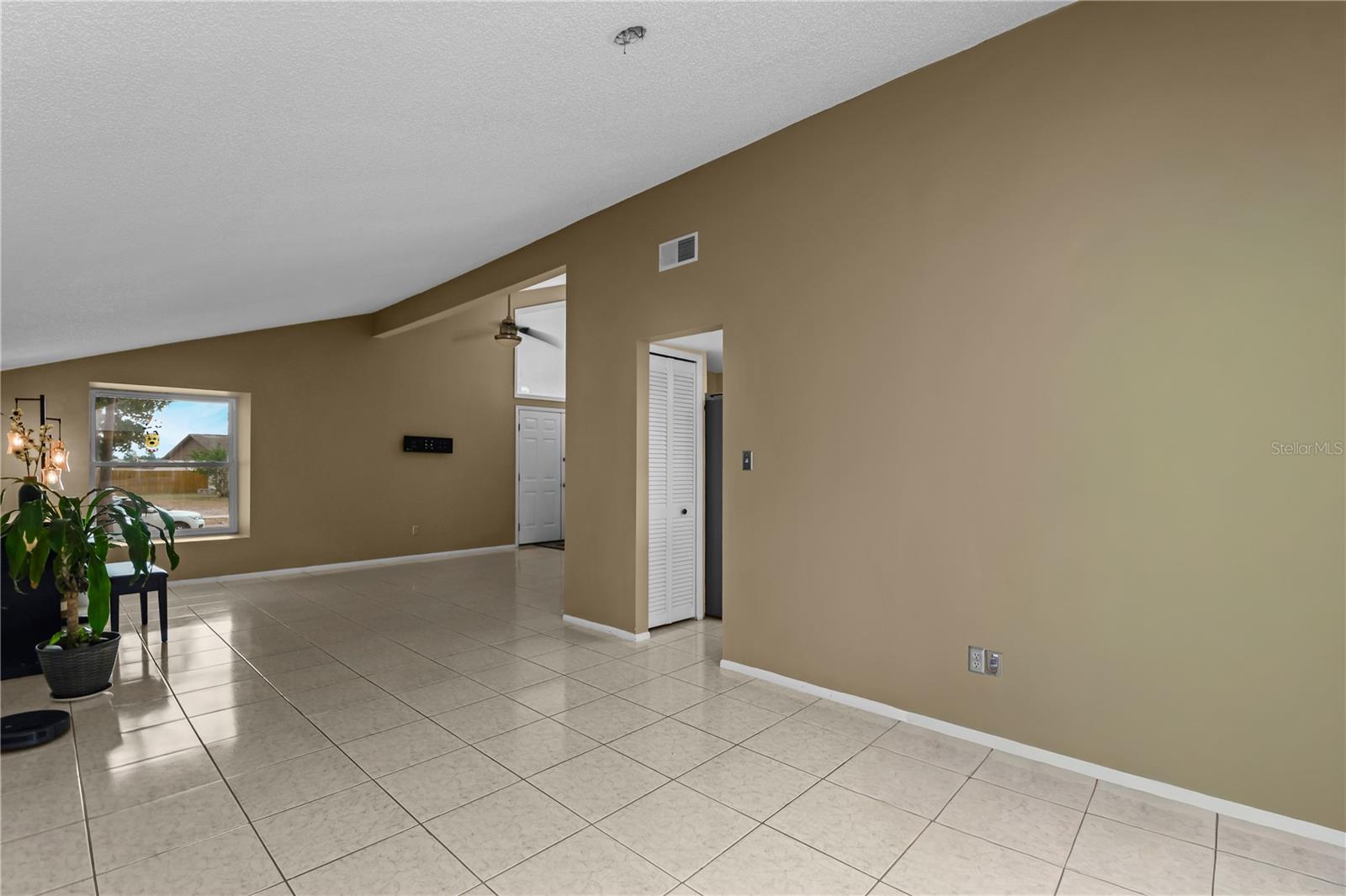 SUNRISE ESTATES UNIT 1 - Residential