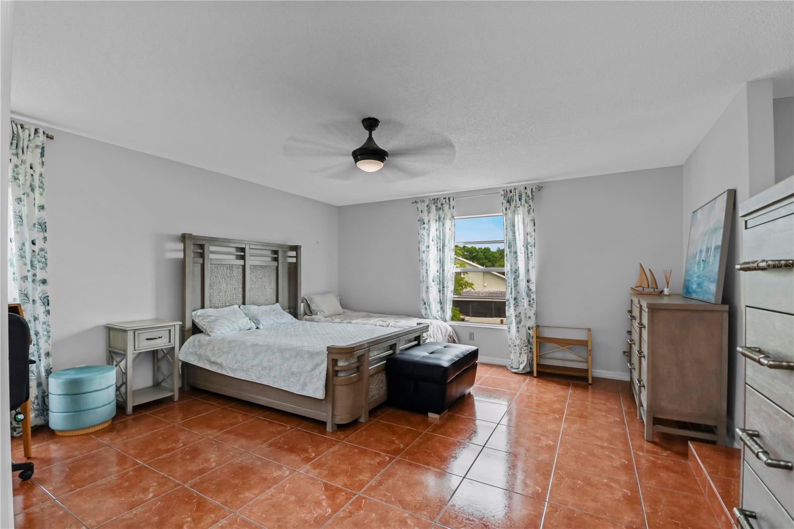 SUNRISE ESTATES UNIT 1 - Residential