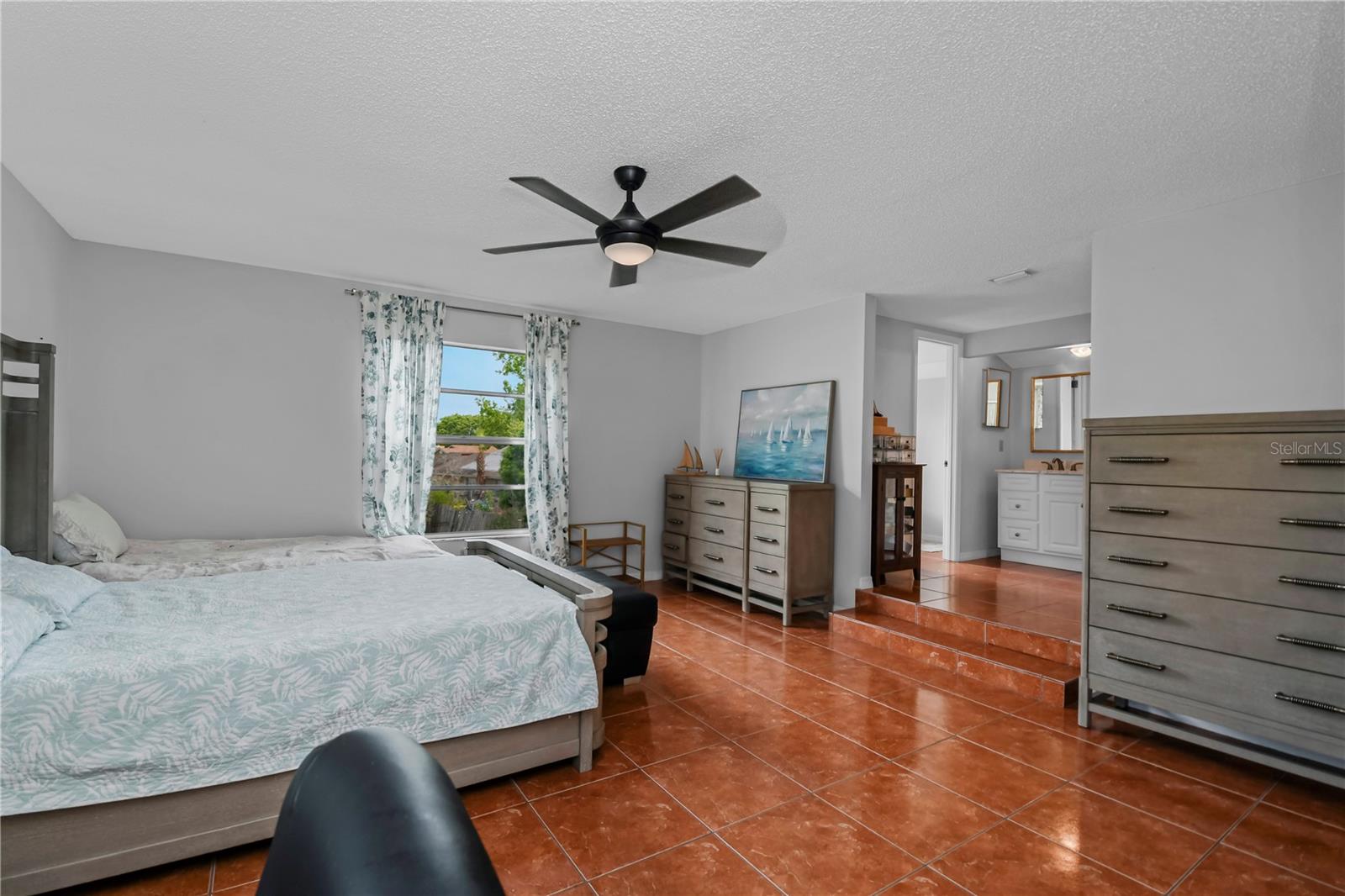 SUNRISE ESTATES UNIT 1 - Residential