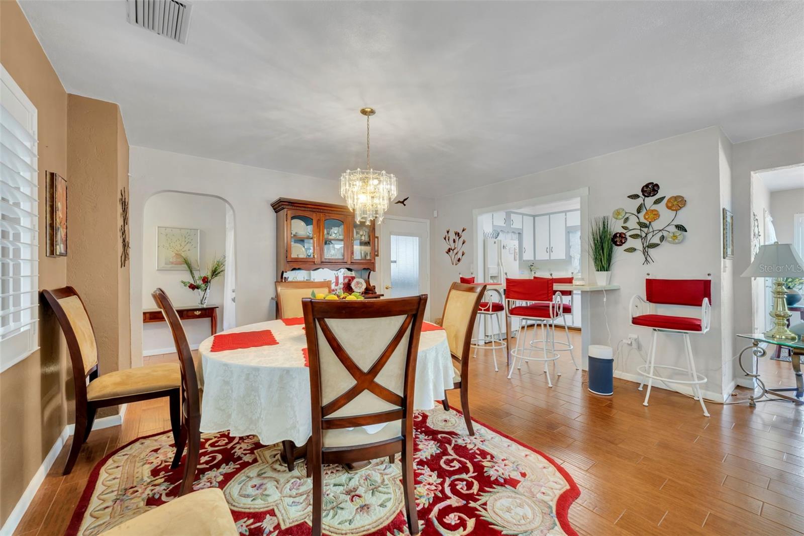 LAKE MARIE ESTATES REP - Residential