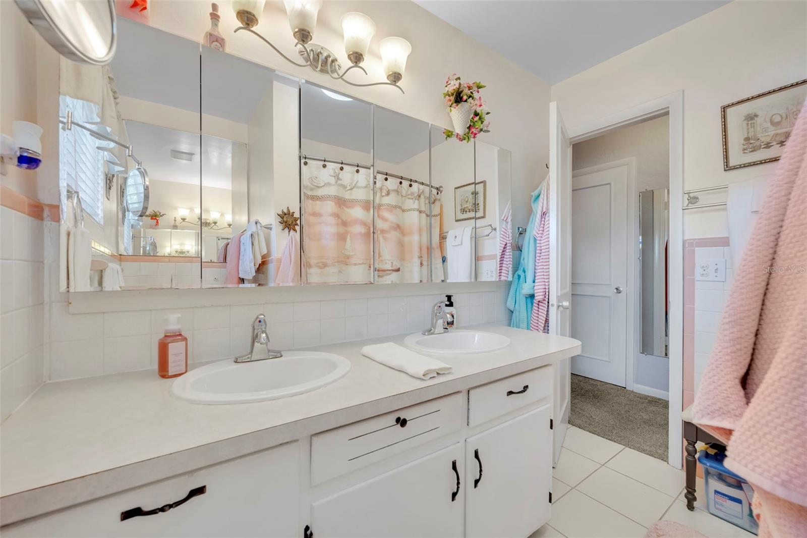 LAKE MARIE ESTATES REP - Residential